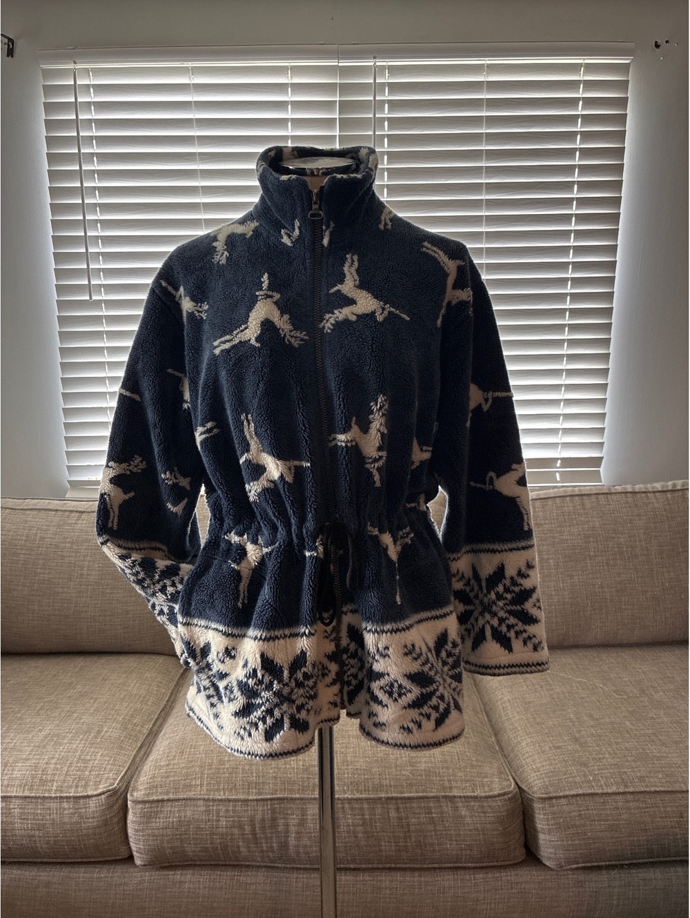 Vintage Windriver Women’s Med Reindeer Fleece jacket